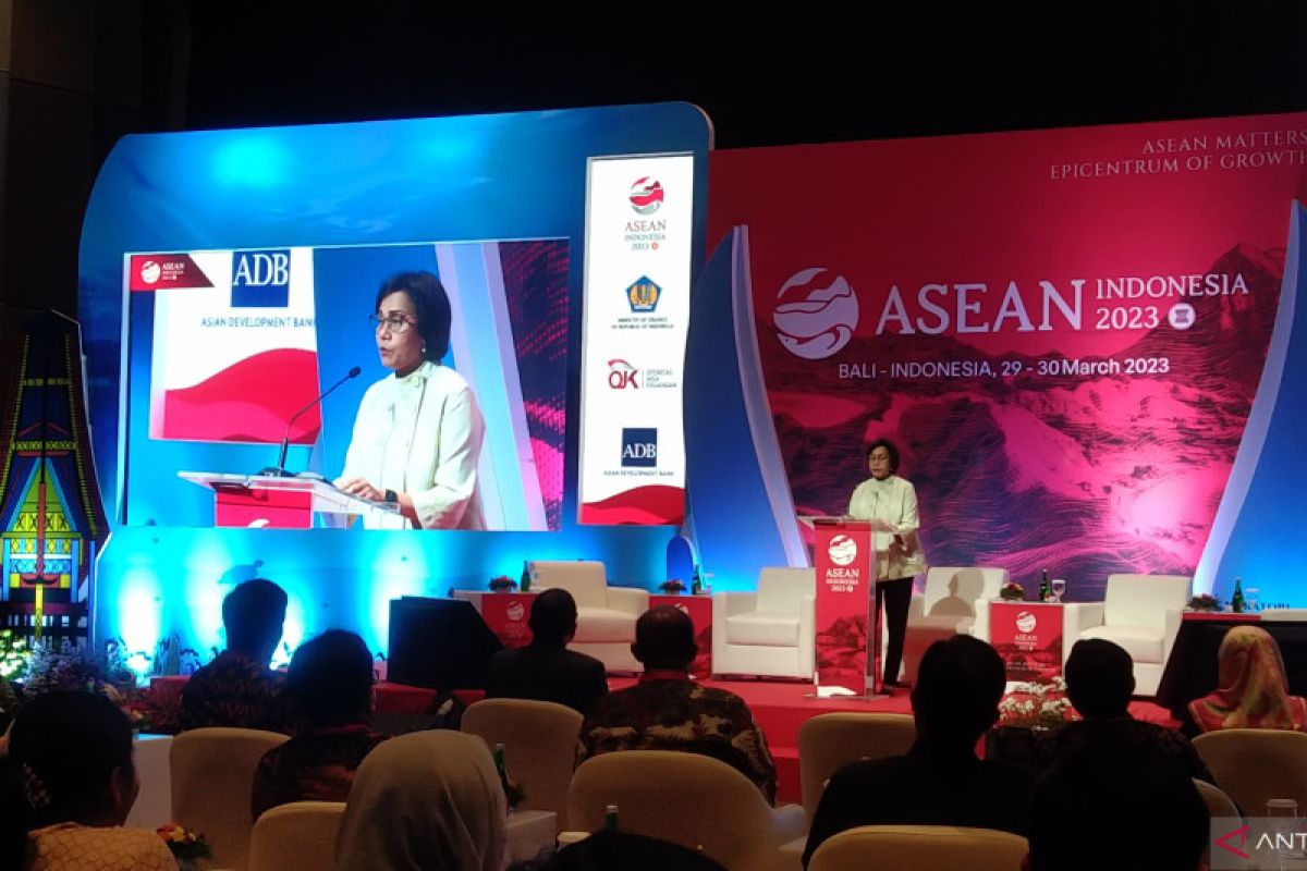 Menkeu: ASEAN butuh investasi energi terbarukan 27 miliar dolar AS
