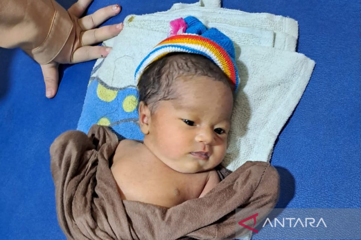 Kriminal kemarin, dari penemuan bayi hingga ungkapan 3,1 ons sabu-sabu