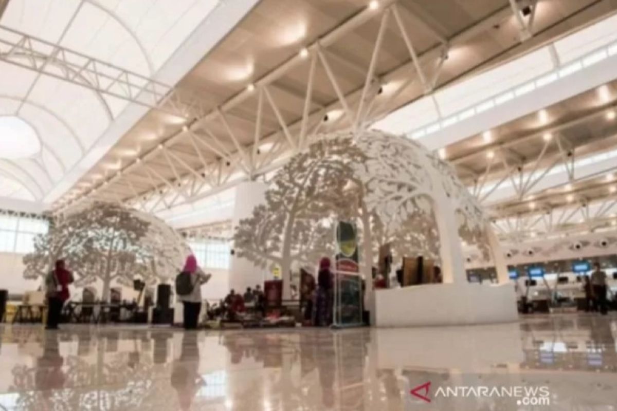 Sandiaga: Pengalihan Bandara Husein ke Kertajati hal yang strategis