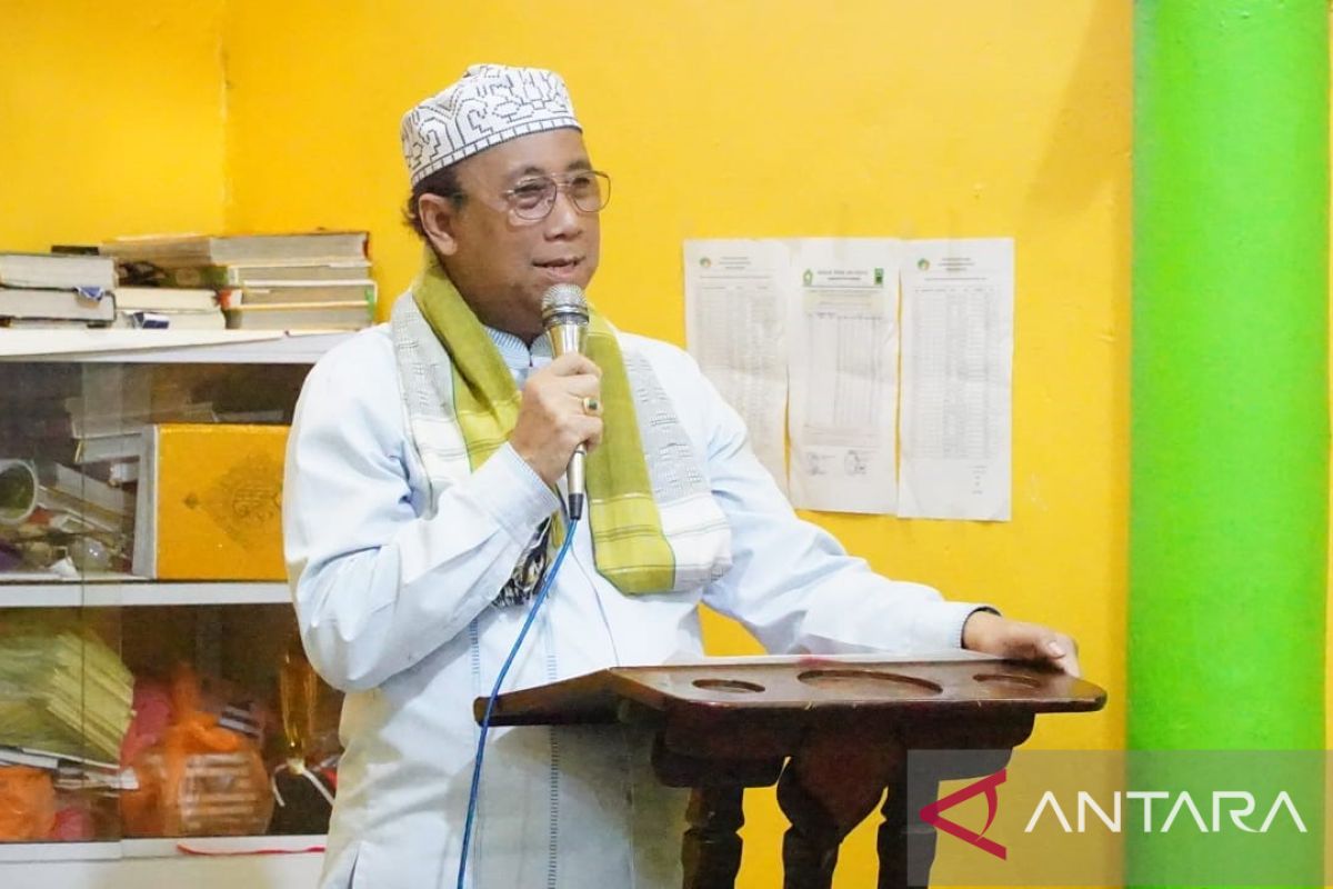 Wakil Bupati Karimun H. Anwar Hasyim Safari Ramadhan ke Surau Mualaina