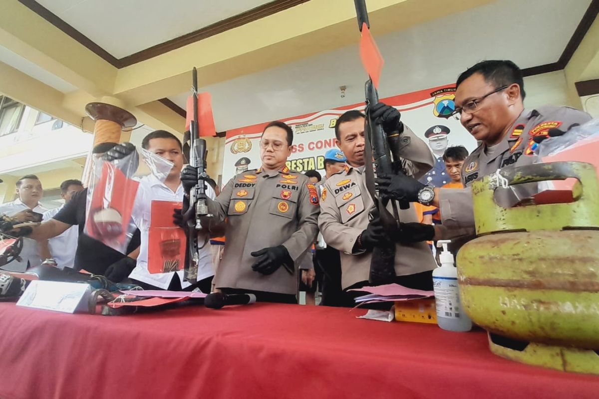 Polresta Banyuwangi tangkap dua pemuda pemilik senpi rakitan ilegal