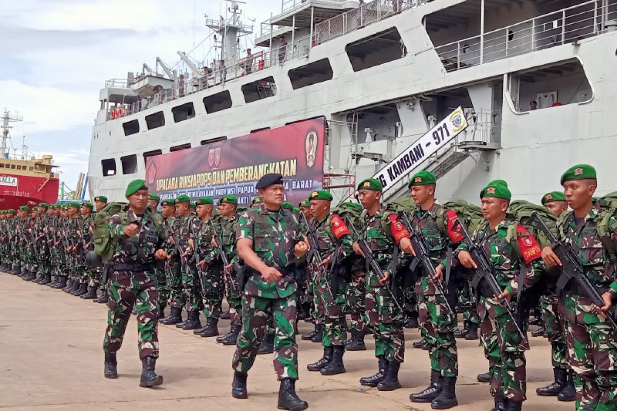 Panglima TNI Yudo Margono lepas Satgas Pamtas RI-PNG