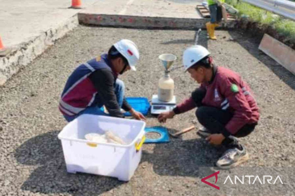 Jasa Marga rekonstruksi di tiga titik Jalan Tol Jakarta-Cikampek