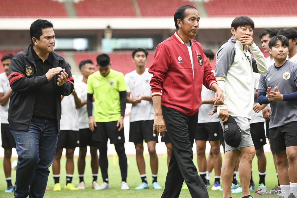 Erick Thohir sebut pastikan Indonesia terhindar sanksi berat FIFA