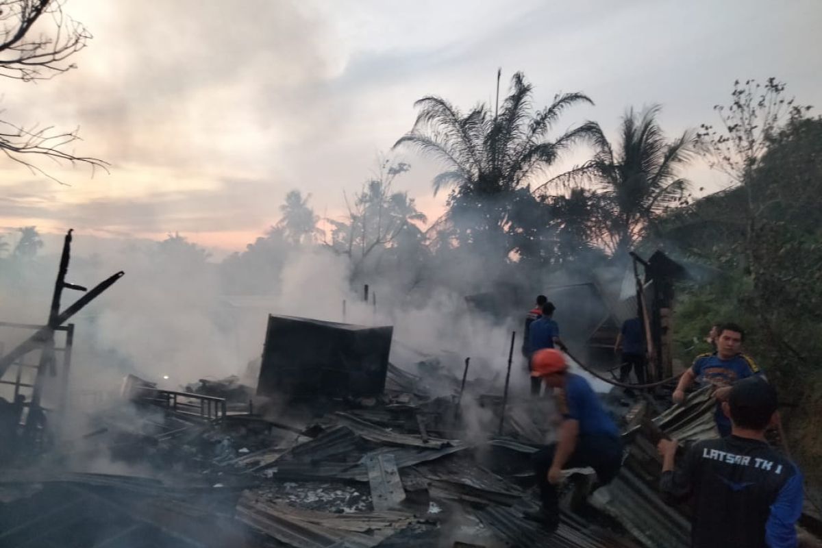 Empat rumah di Kota Kuala Simpang ludes terbakar, ini penyebabnya