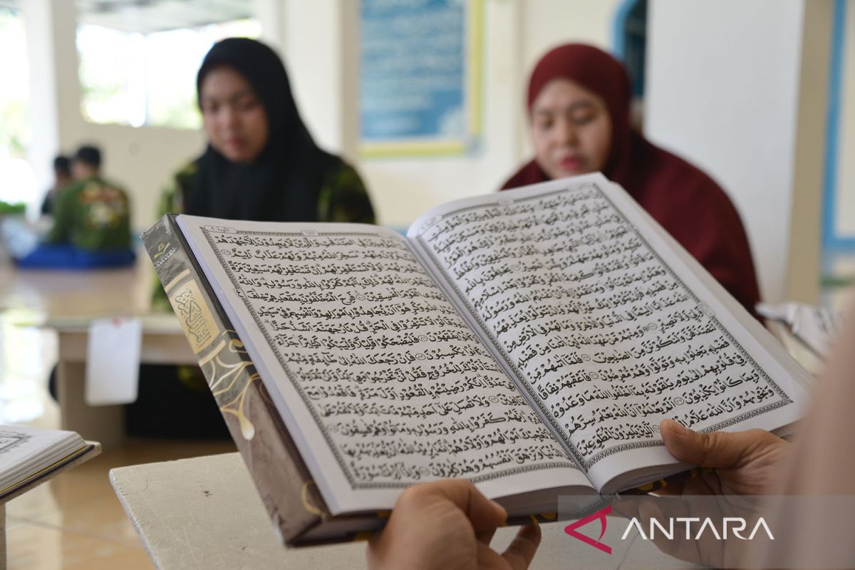 FOTO - Tadarus Al Quran warga binaan perempuan