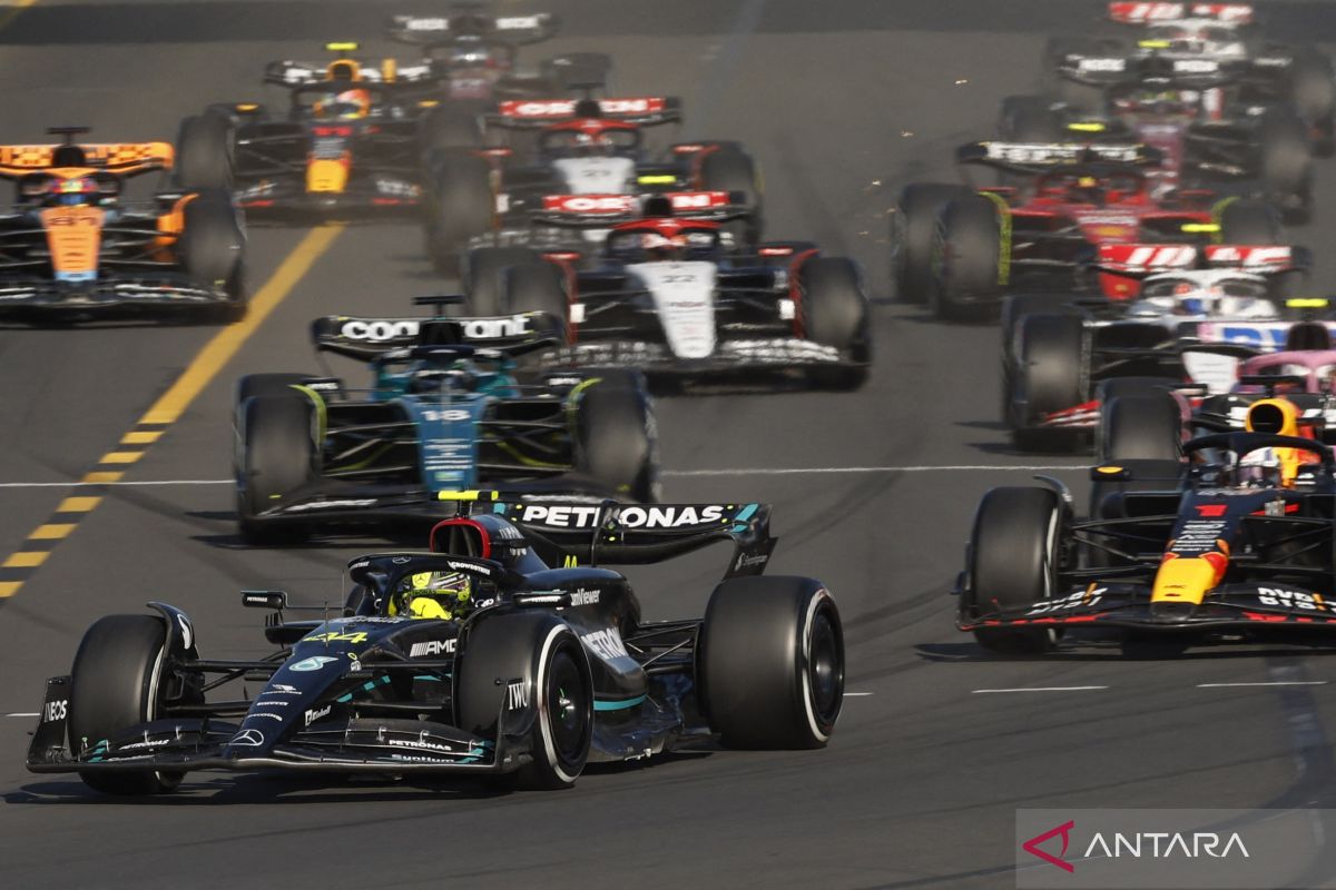 Formula 1: Mercedes terus beri tekanan pada tim Red Bull dan Aston Martin