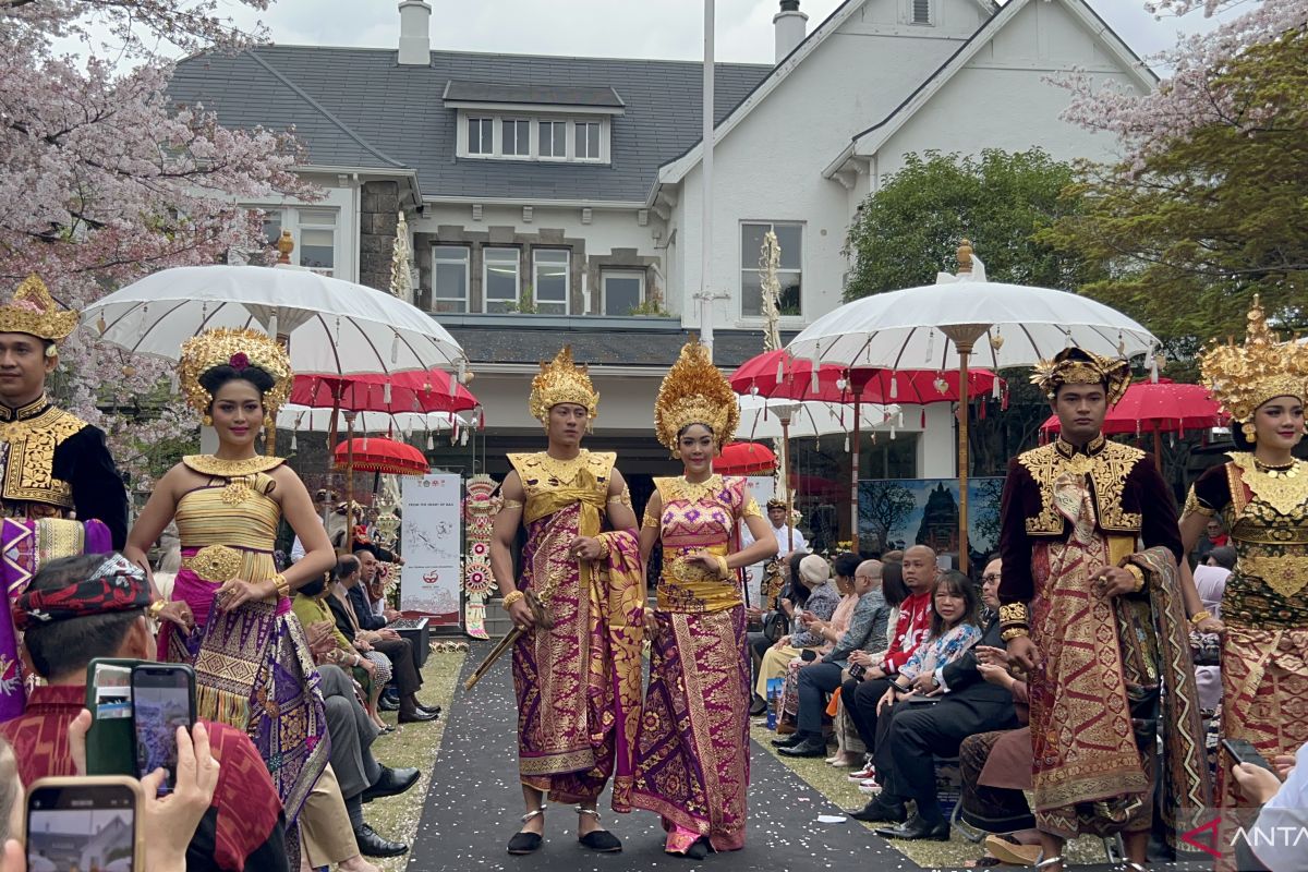 Terinspirasi Sang Hyang Widhi, ini filosofi pakaian adat Bali