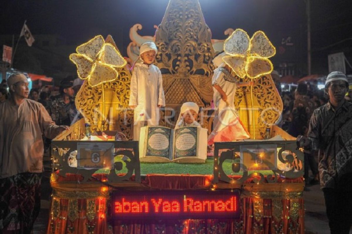 Festival arakan sahur di Jambi