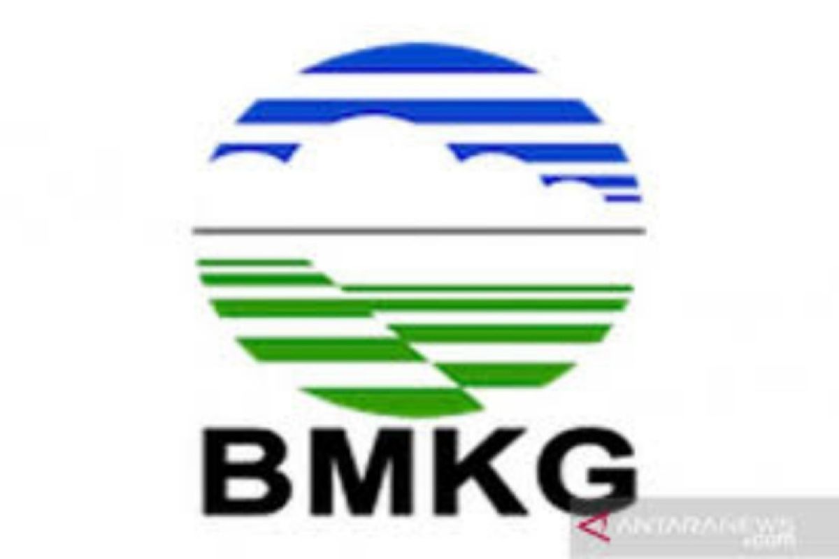 BMKG keluarkan peringatan dini potensi hujan petir