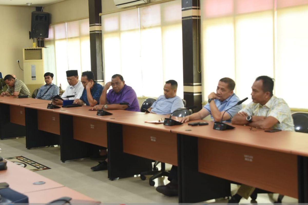 Terkait PI 10 persen SKK migas, Komis II DPRD rapat bersama Dinas ESDM Riau