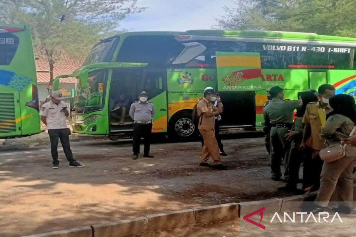 Sebanyak 300 bus layani angkutan mudik Lebaran di Sumenep