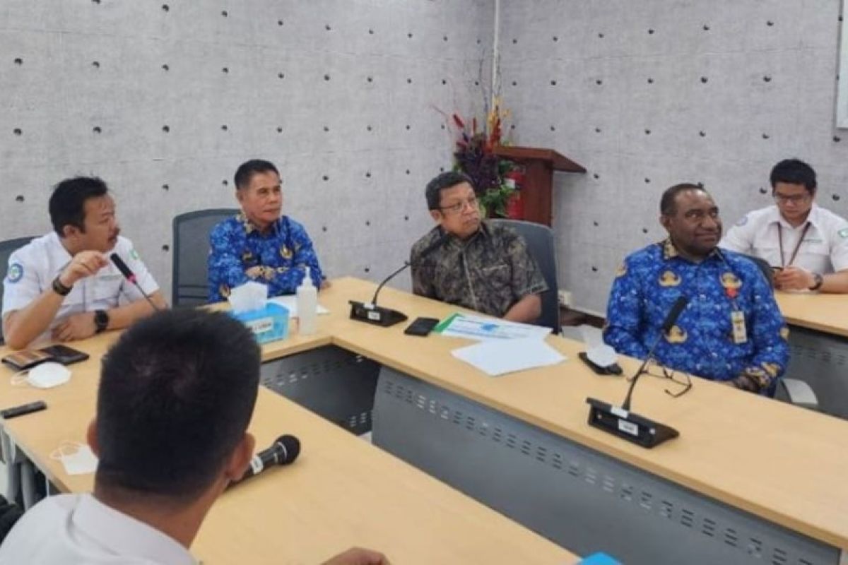 Pemprov Papua minta kabupaten tingkatkan sistem penjaminan kesehatan