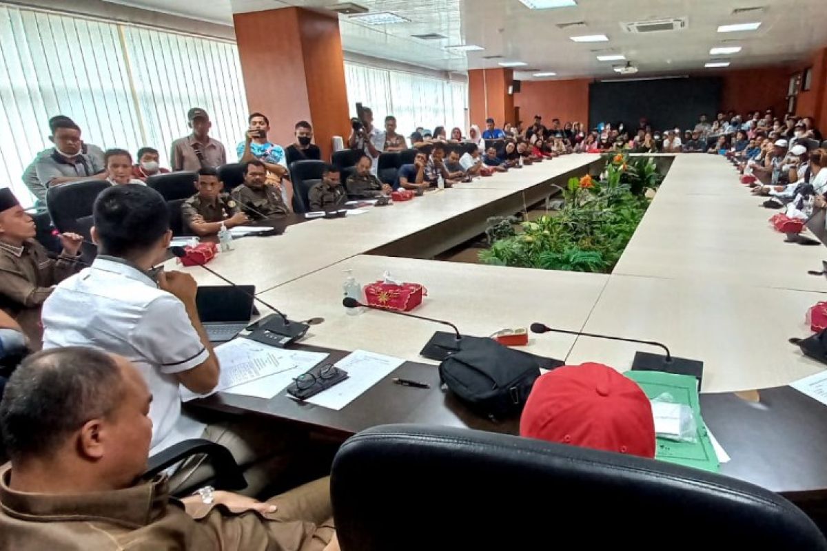 DPRD Medan: Hentikan penangkapan pakaian bekas impor