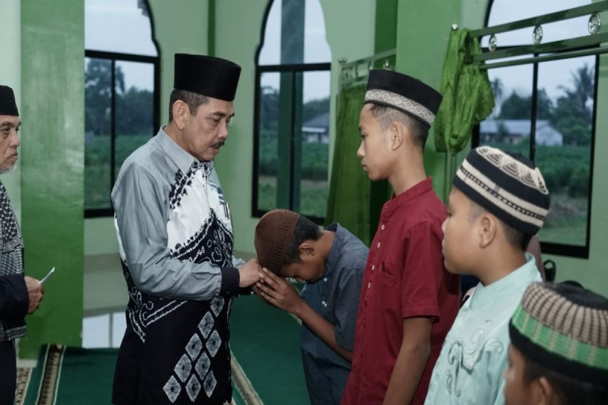 Pj.wali kota di Mesjid Nurussalam berpesan agar instrospeksi diri