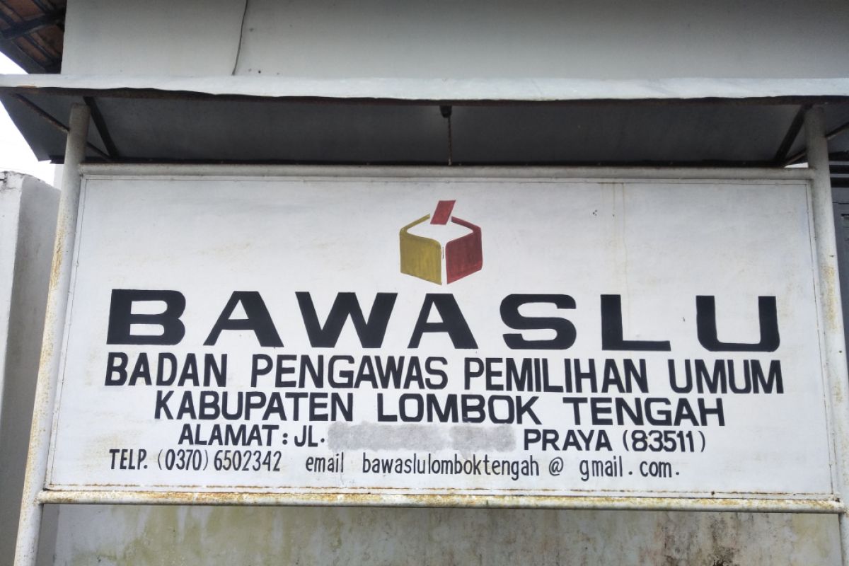 Bawaslu Lombok Tengah mengevaluasi hasil pengawasan DPS Pemilu 2024