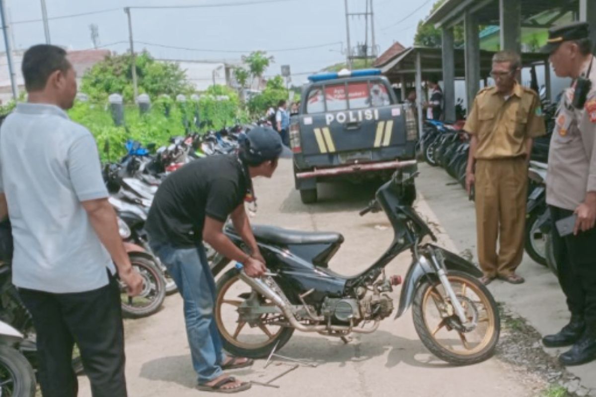 Polisi Karawang gelar operasi knalpot brong