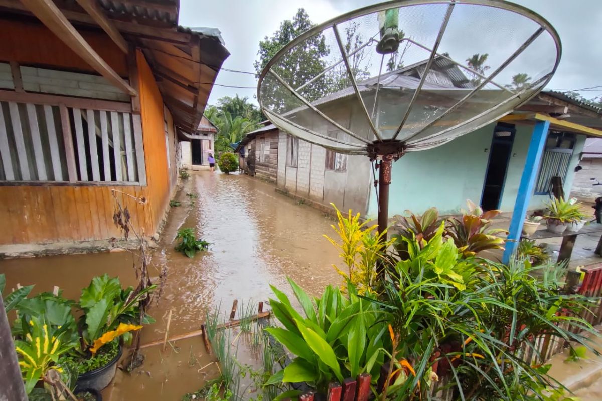 Tiga daerah di Kabupaten Poso terendam banjir