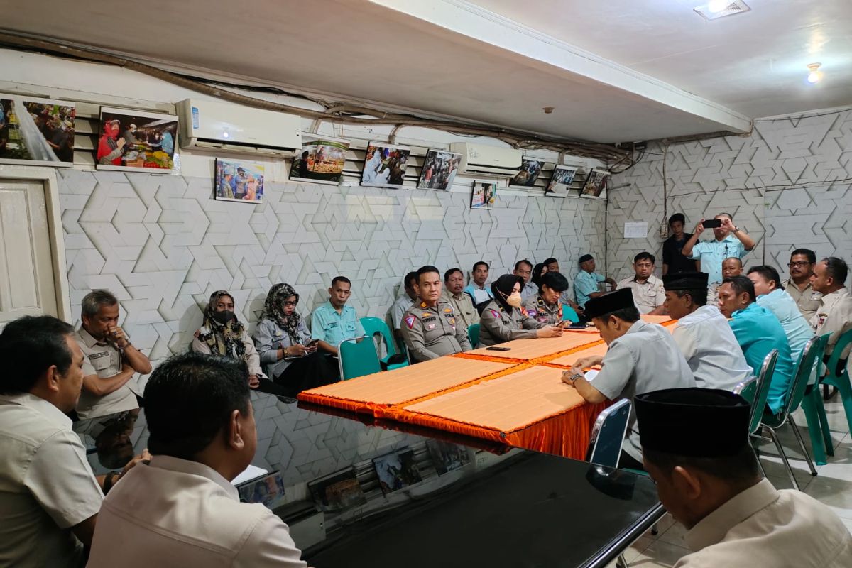 Polda Sulsel dan Polrestabes Makassar bahas penertiban PKL jelang Lebaran 2023