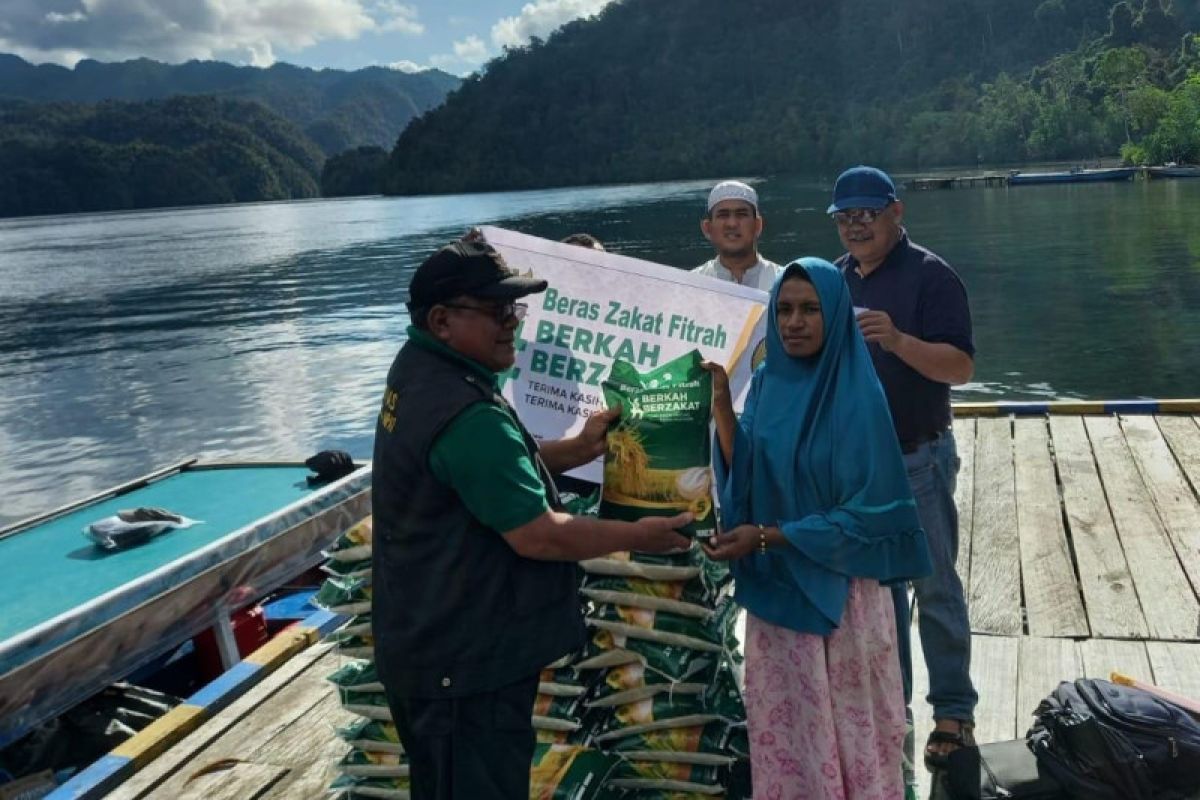 BAZNAS mulai salurkan beras zakat fitrah di Papua