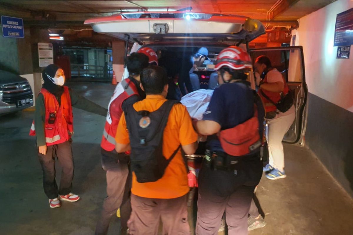 Diduga serangan jantung, lansia meninggal di kolam renang hotel berbintang Surabaya
