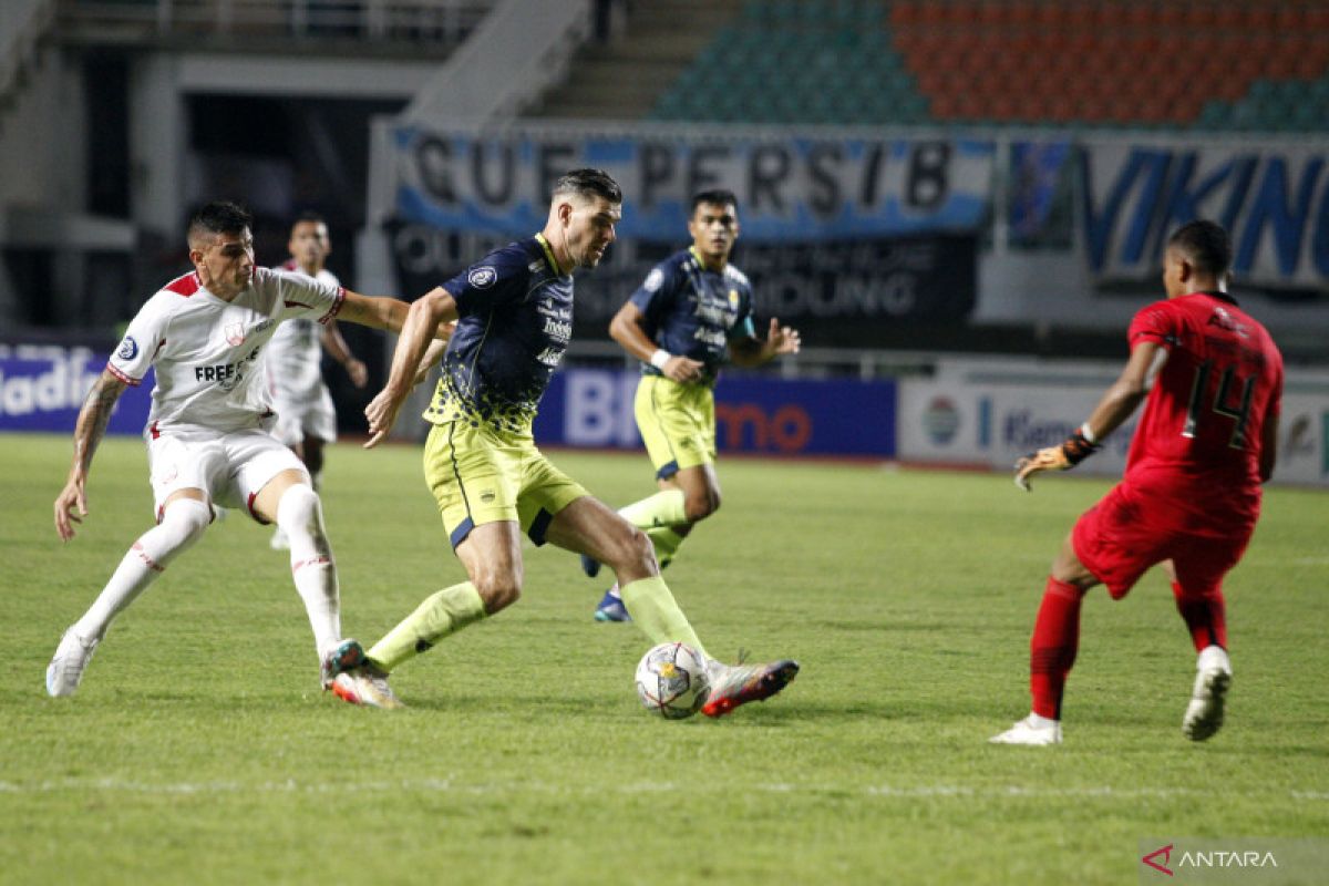 Hasil Liga 1 Indonesia: Persib Bandung kokoh di peringkat dua usai tekuk Persis Solo