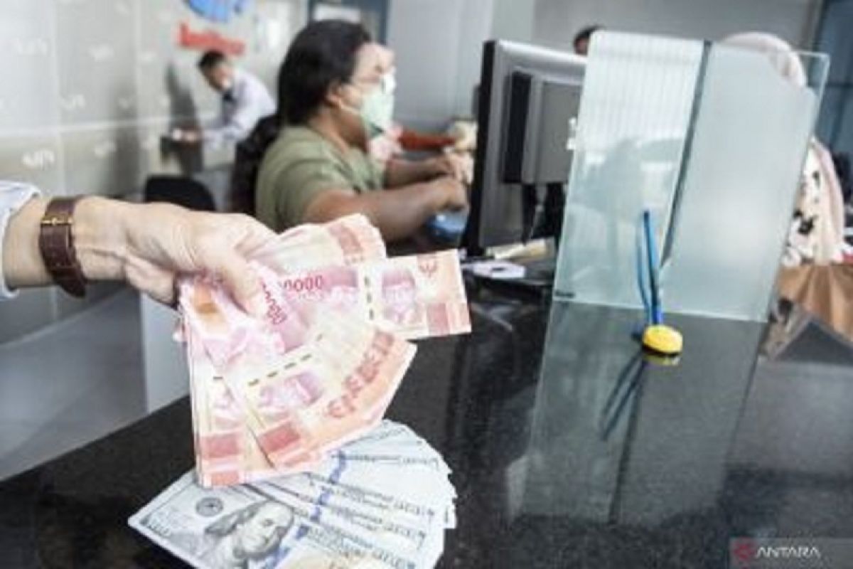 Kurs rupiah turun menjadi Rp14.965 per dolar AS