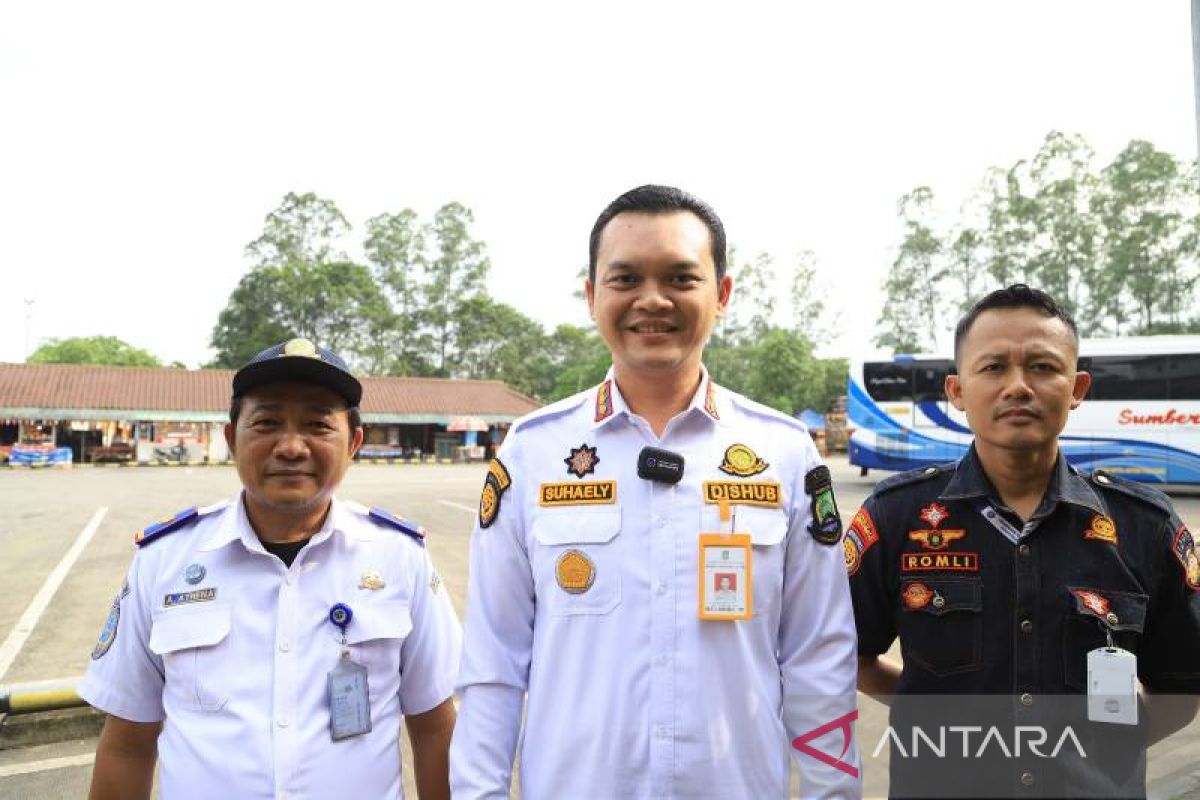 Dishub Kota Tangerang lakukan ramp check bus angkutan mudik di Terminal Poris