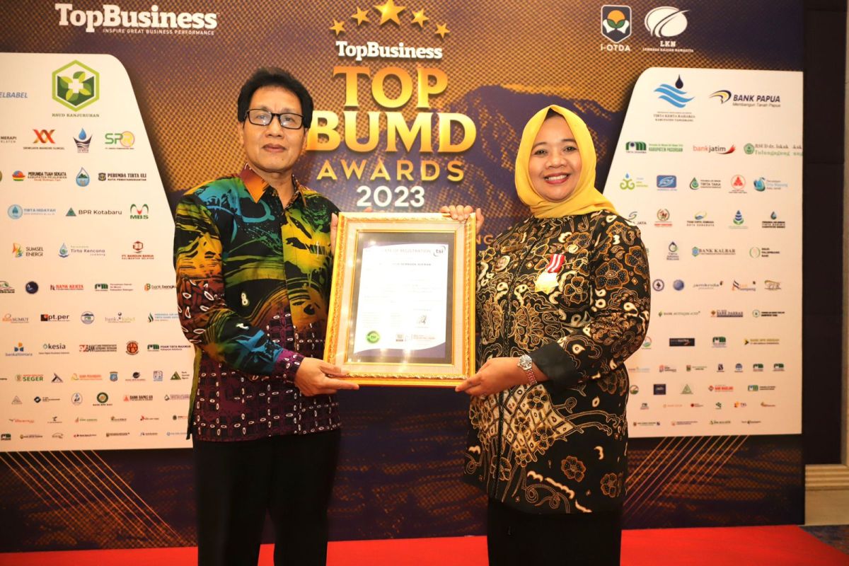 Pemkab Sleman meraih lima penghargaan TOP BUMD Award 2023