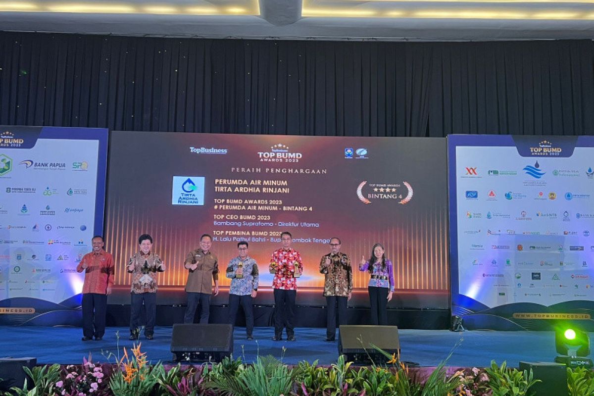PDAM Lombok Tengah dapat penghargaan Top BUMD Awards 2023