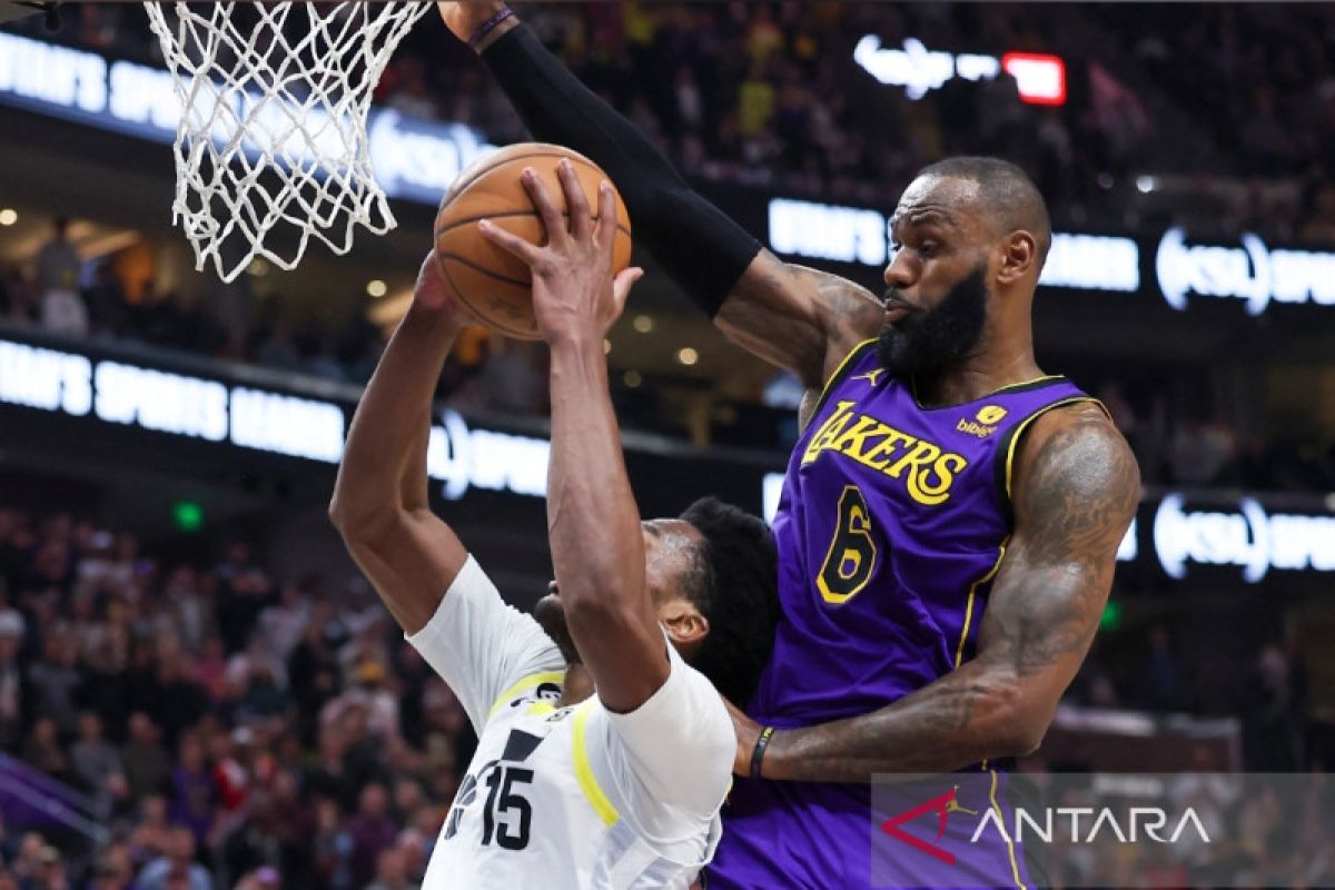 Meski menang lawan Jazz, Lakers gagal lolos otomatis ke play off