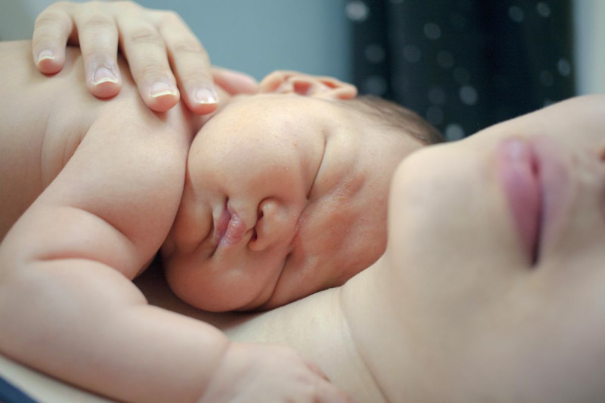 Dokter jelaskan alasan bayi lahir caesar harus segera diberi ASI