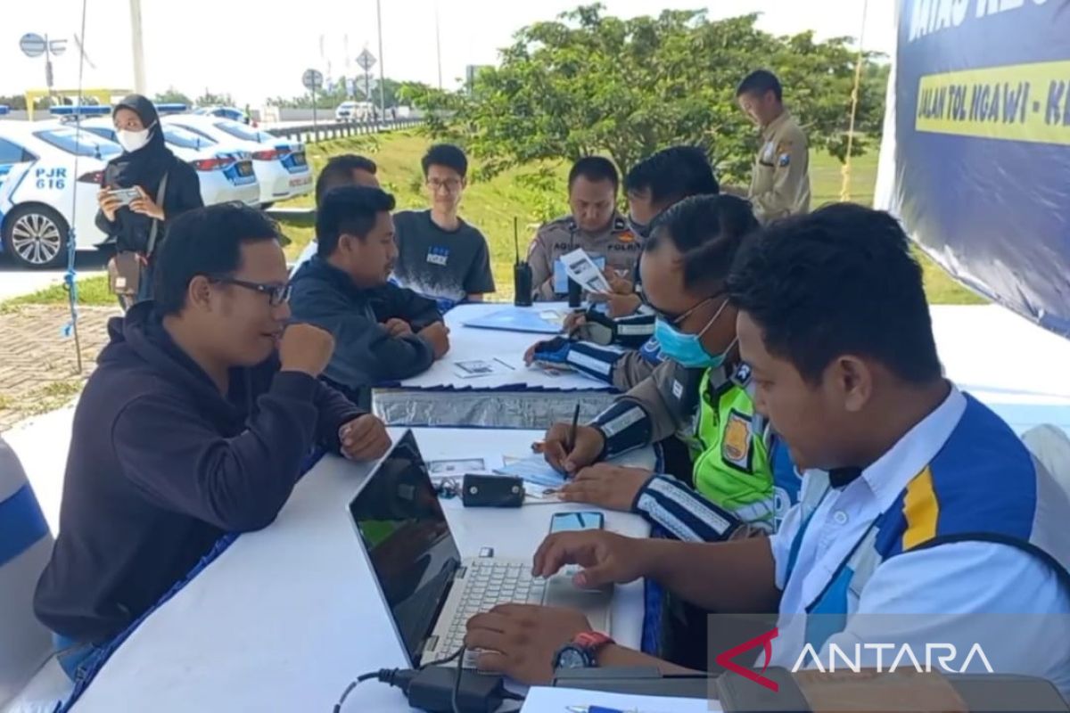 Belasan kendaraan terjaring operasi kecepatan Tol Ngawi-Kertosono