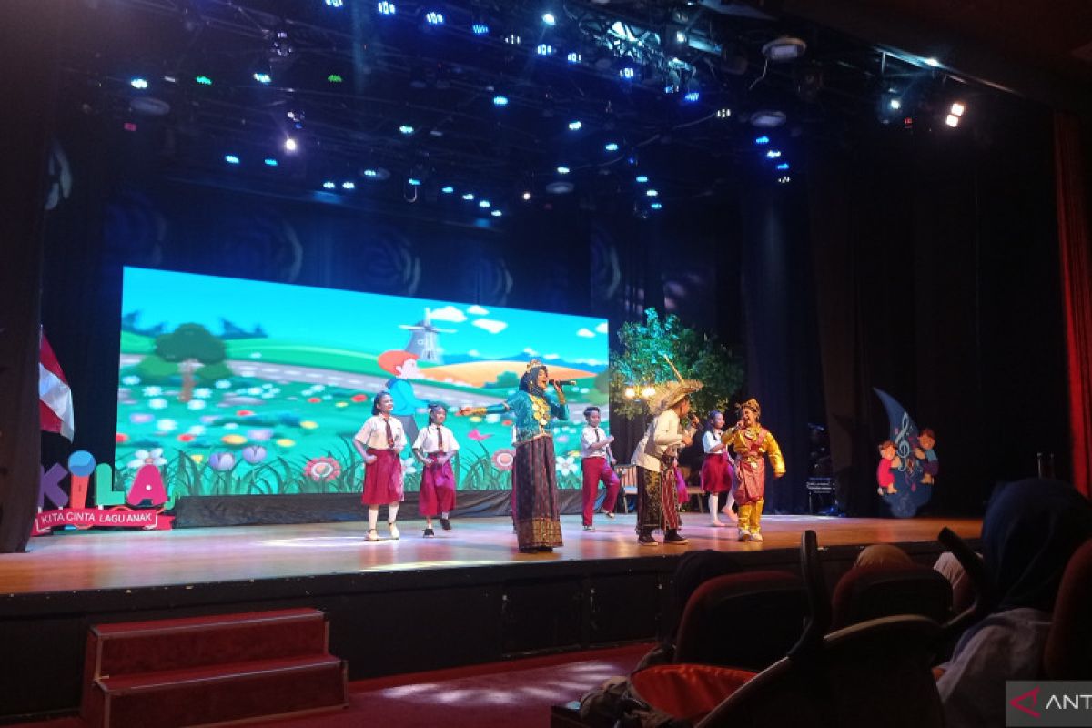 Kemendikbud Ristek kenalkan lagu anak-anak di Surabaya melalui 