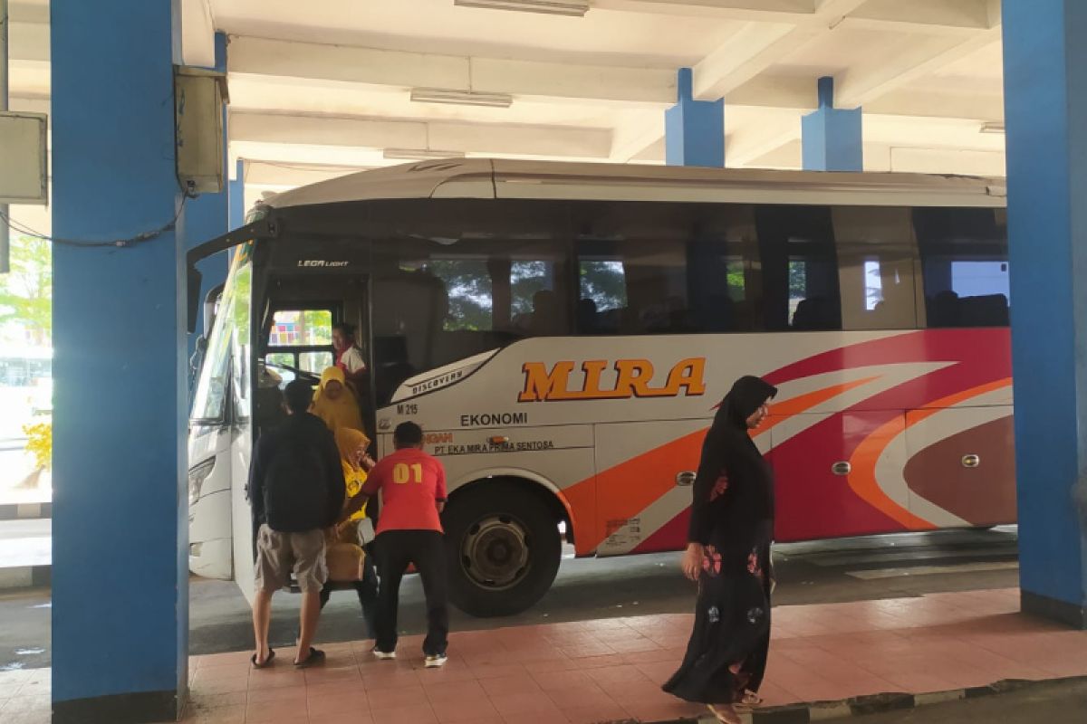 Ribuan pemudik gratis padati Terminal Tirtonadi  pada 19-20 April