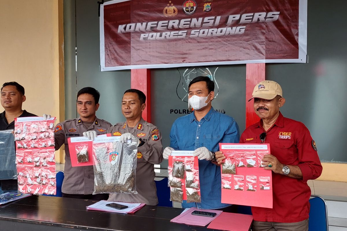 Polres Sorong tangkap empat tersangka narkotika dalam operasi pekat