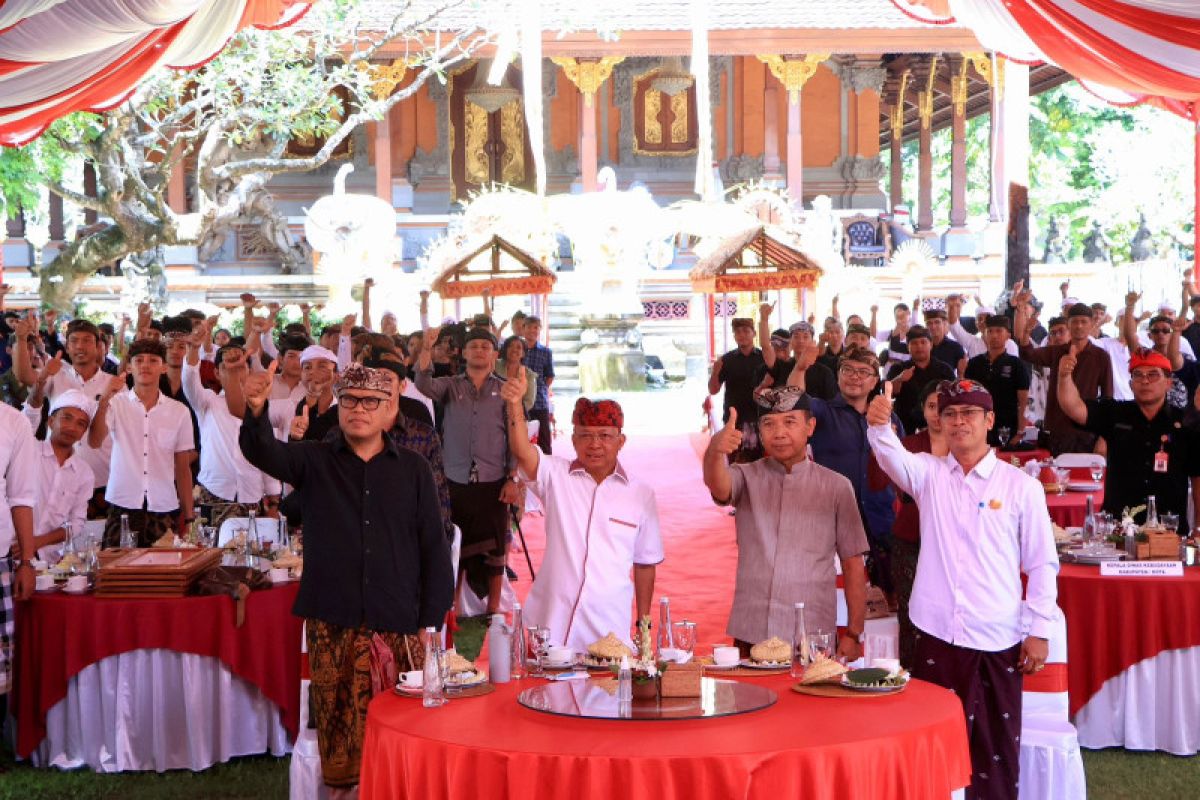 Pertahankan keunikan, Koster ajak anak muda lestarikan budaya Bali