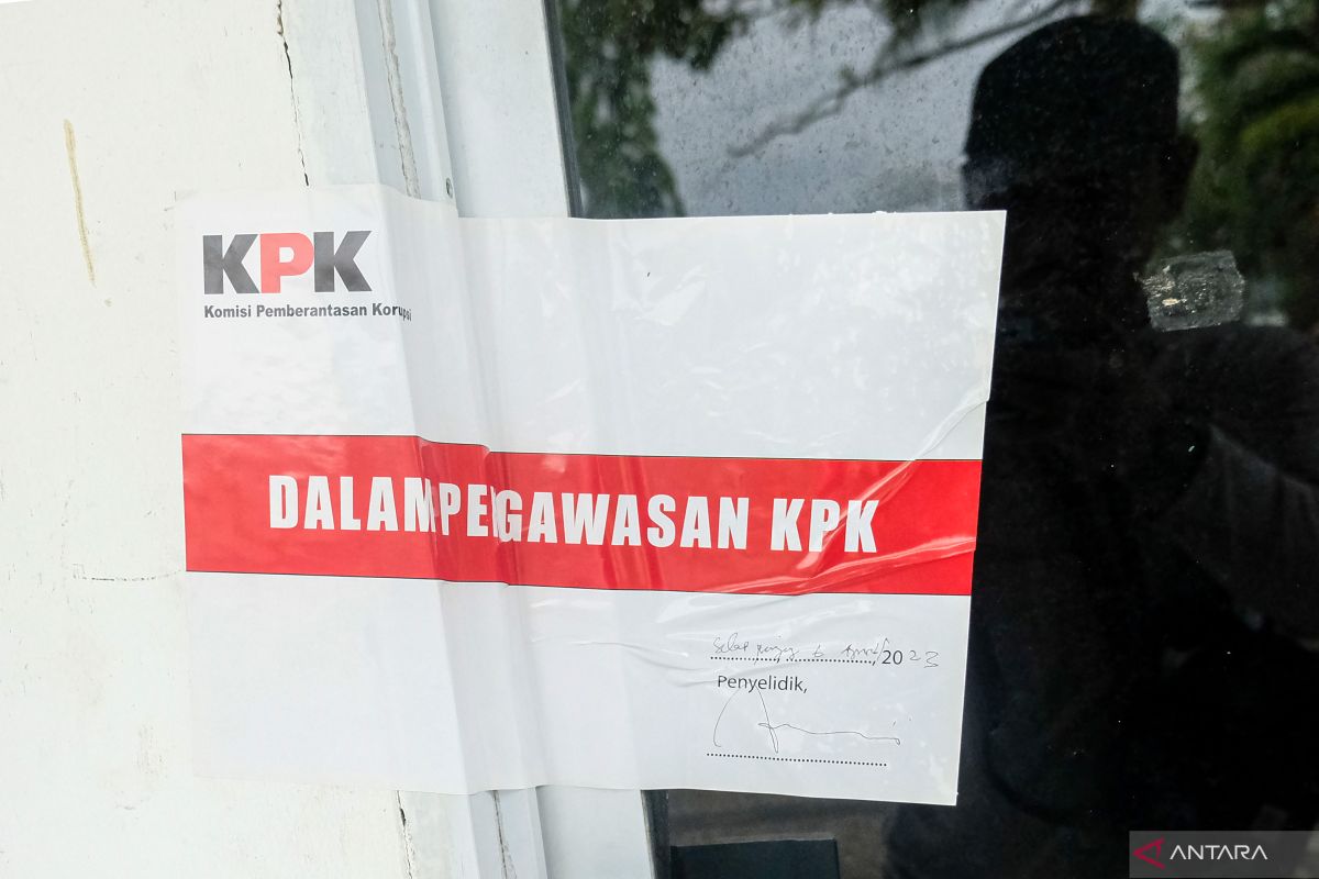 Tak hanya Bupati Adil, 24 pejabat turut terjaring OTT KPK di Meranti