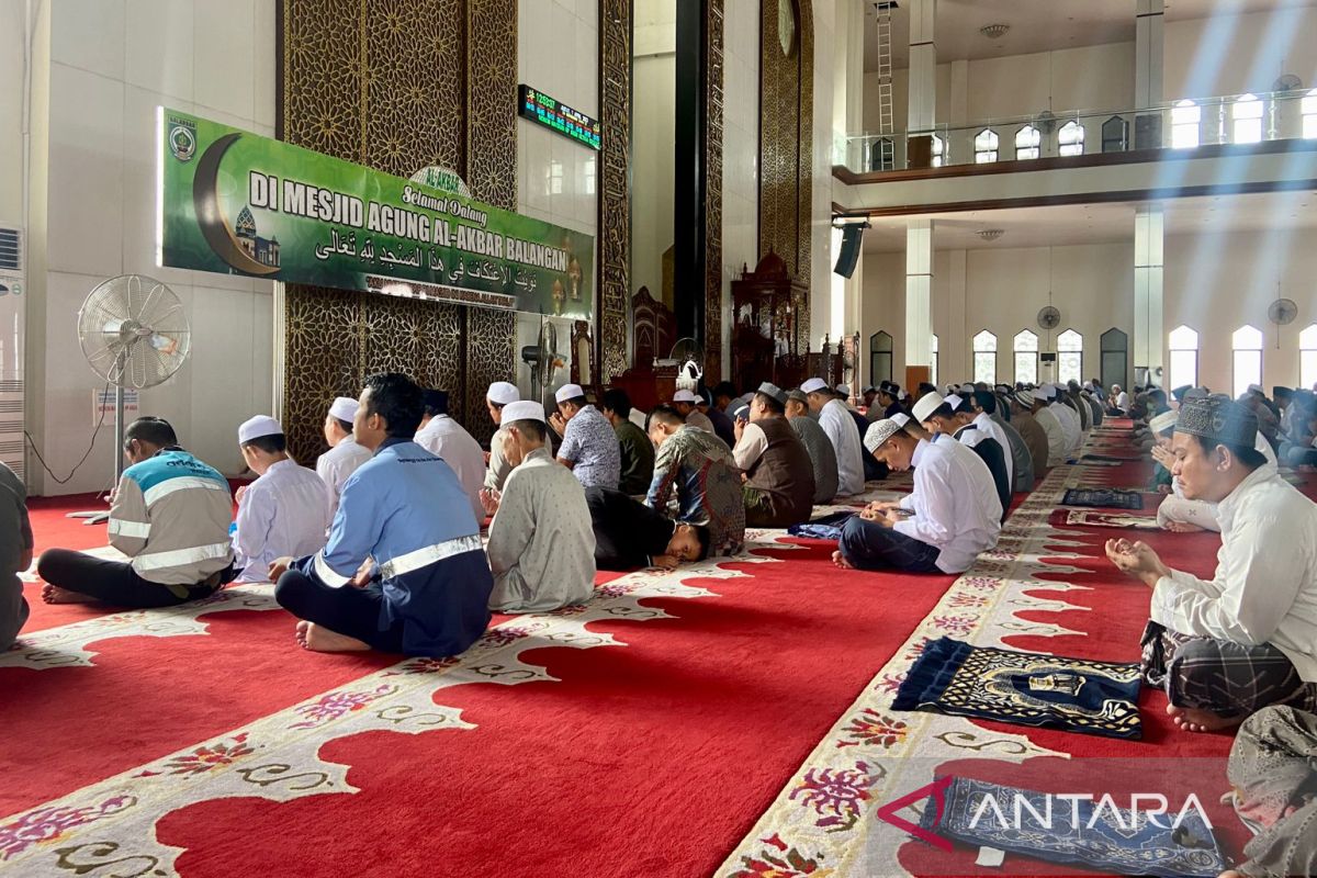 Khatib ajak jemaah perbanyak taubat disepuluh hari kedua Ramadhan