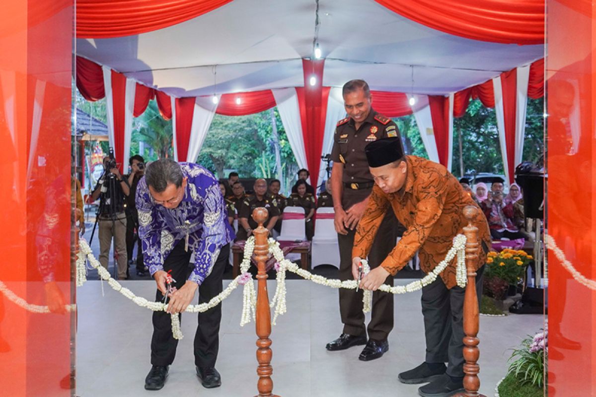 Rektor resmikan Graha Adhyaksa Fakultas Hukum Unsoed