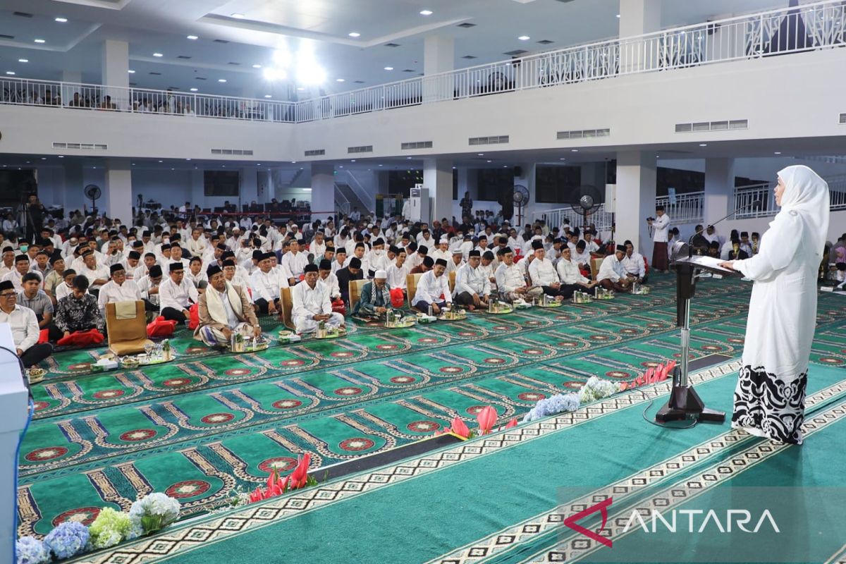 Pemprov Jatim sediakan hadiah umroh untuk 50 wajib pajak patuh