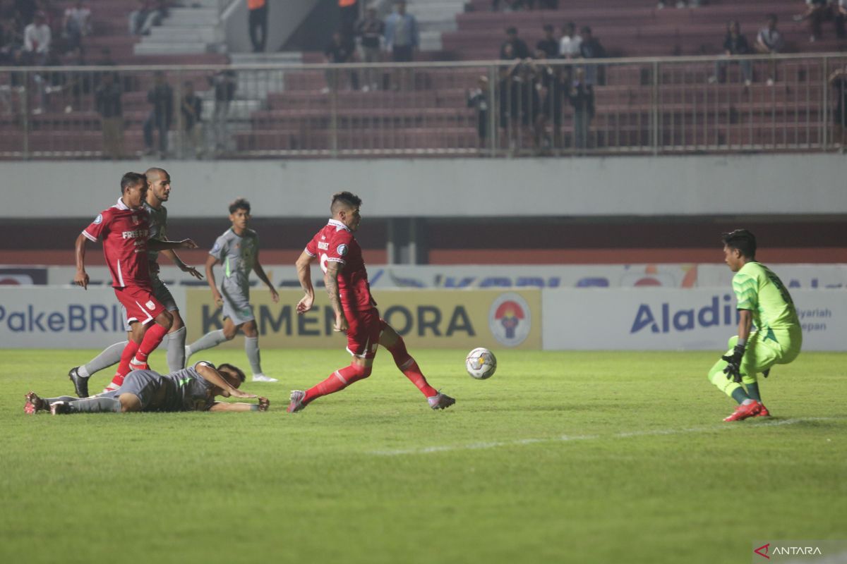 Liga 1 Indonesia - Drama enam gol warnai laga Persis Solo kontra Persebaya Surabaya