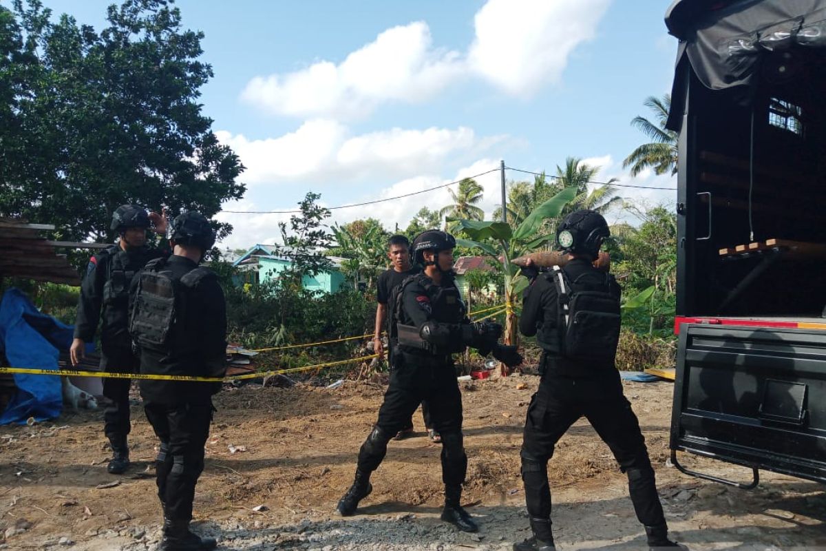 Brimob Polda Babel akan ledakkan temuan 20 mortir sisa PD II di Belitung