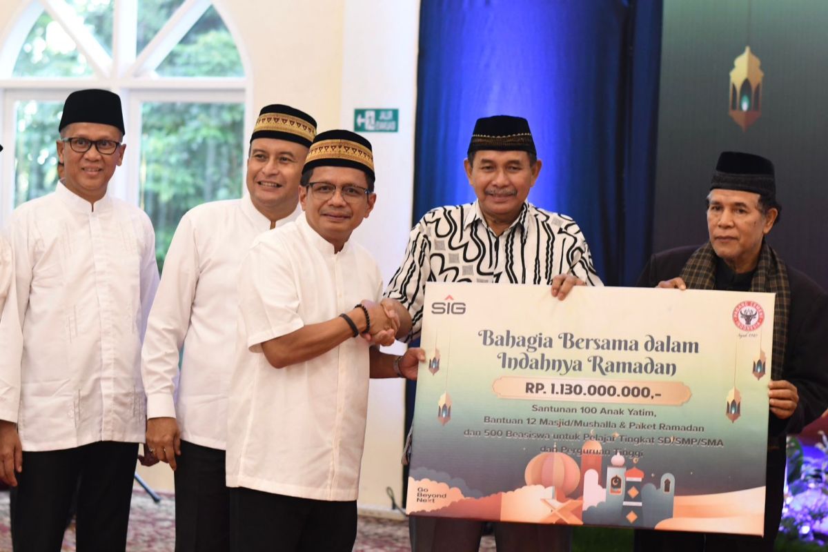 Safari Ramadan SIG Group, Semen Padang santuni 100 anak dan bantu Rp1,13 miliar