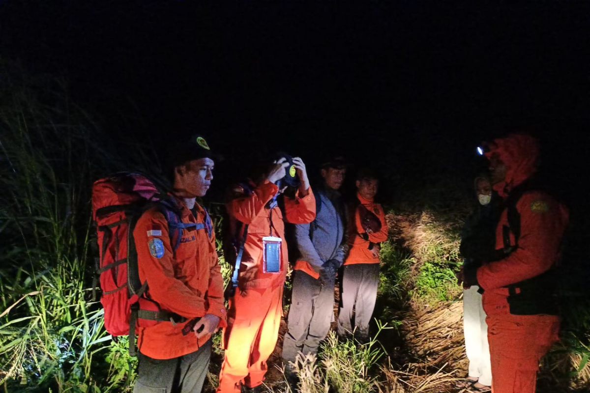 Tim SAR temukan pendaki tersesat di Gunung Ambang dalam keadaan selamat