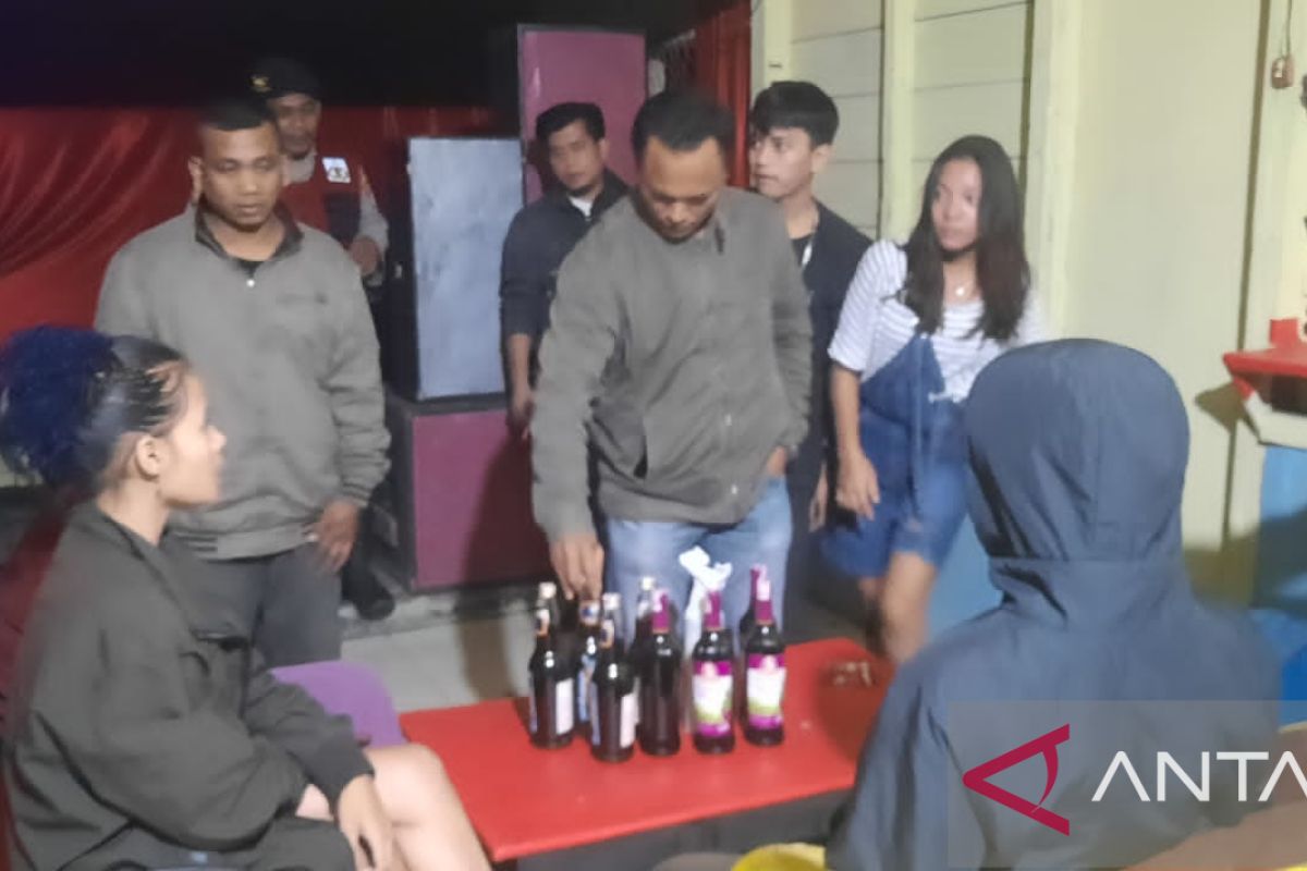 Polres Taput sita ratusan botol miras dalam Operasi Pekat Toba