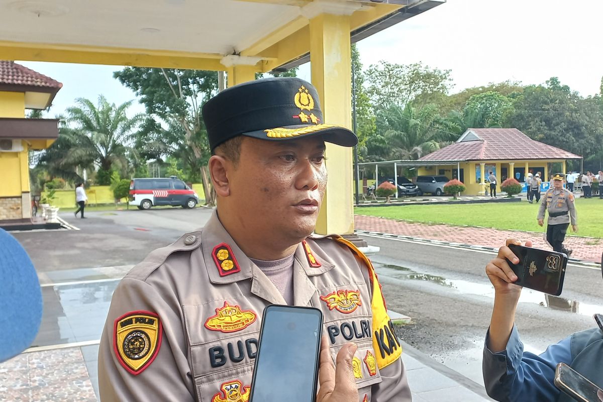 Polres Bangka Tengah amankan arus mudik di Pelabuhan Sungaiselan