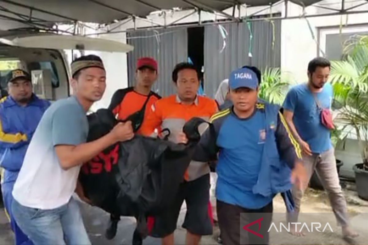 Basarnas temukan korban hilang di Pantai Pasir Putih Bengkulu