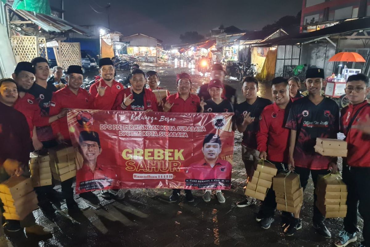Banteng Muda Surabaya gelar refleksi dan bagikan sahur