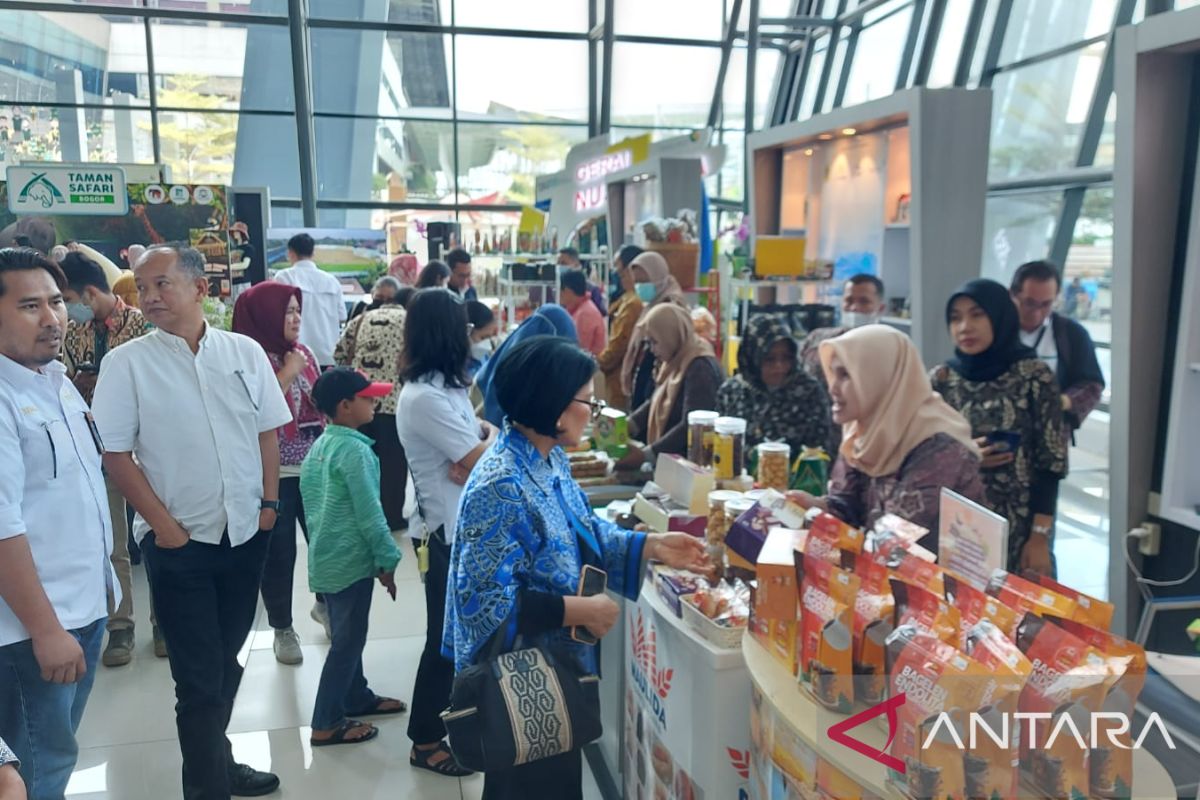 AP II promosikan puluhan produk UMKM Bogor di Bandara Soetta